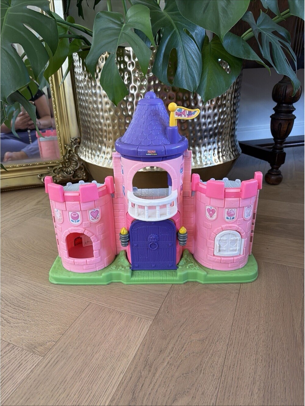 Vintage 2004 Fisher Price Kingdom Pink Palace - Castle Only, Not Working